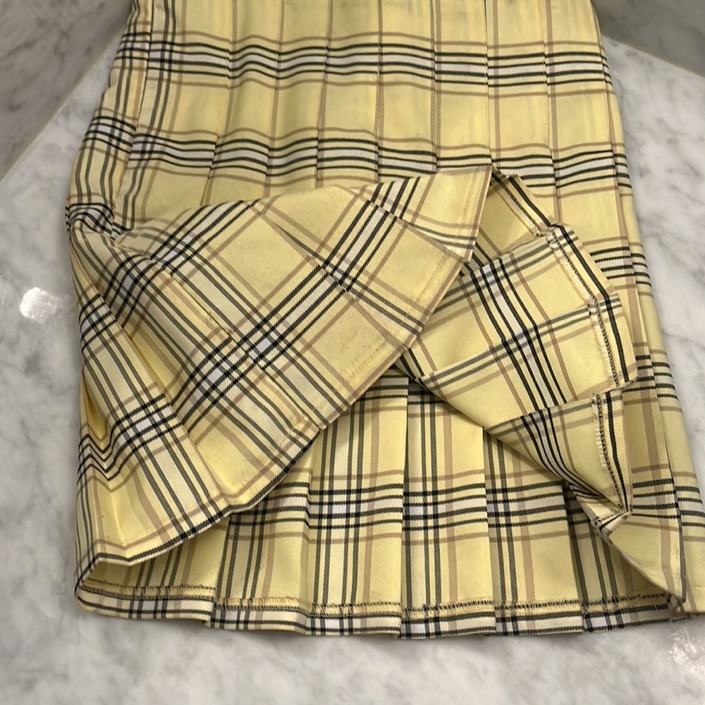 NWOT Plaid skirt clueless preppy look - Picture 3 of 3